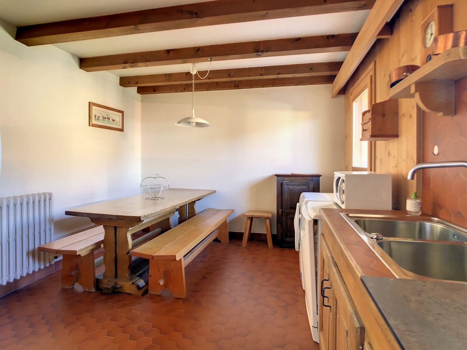 Apartment for rent in Megève, close to the centre and the ski slopes. - Photo 5