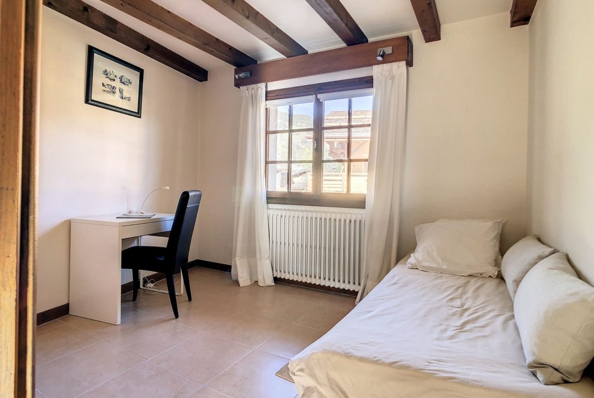 Apartment for rent in Megève, close to the centre and the ski slopes. - Photo 9