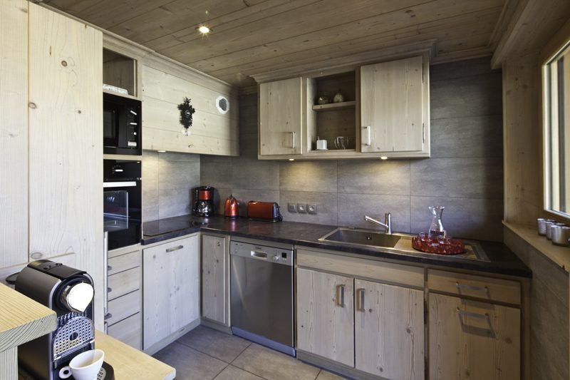 Apartment for rent on the first floor of the "Le Saint-Amour Park" residence, in the heart of Megève. - Photo 4
