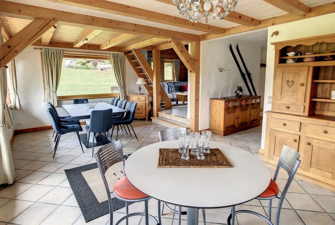 Family chalet for rent facing the Princesse slopes in Megève. - Photo 4