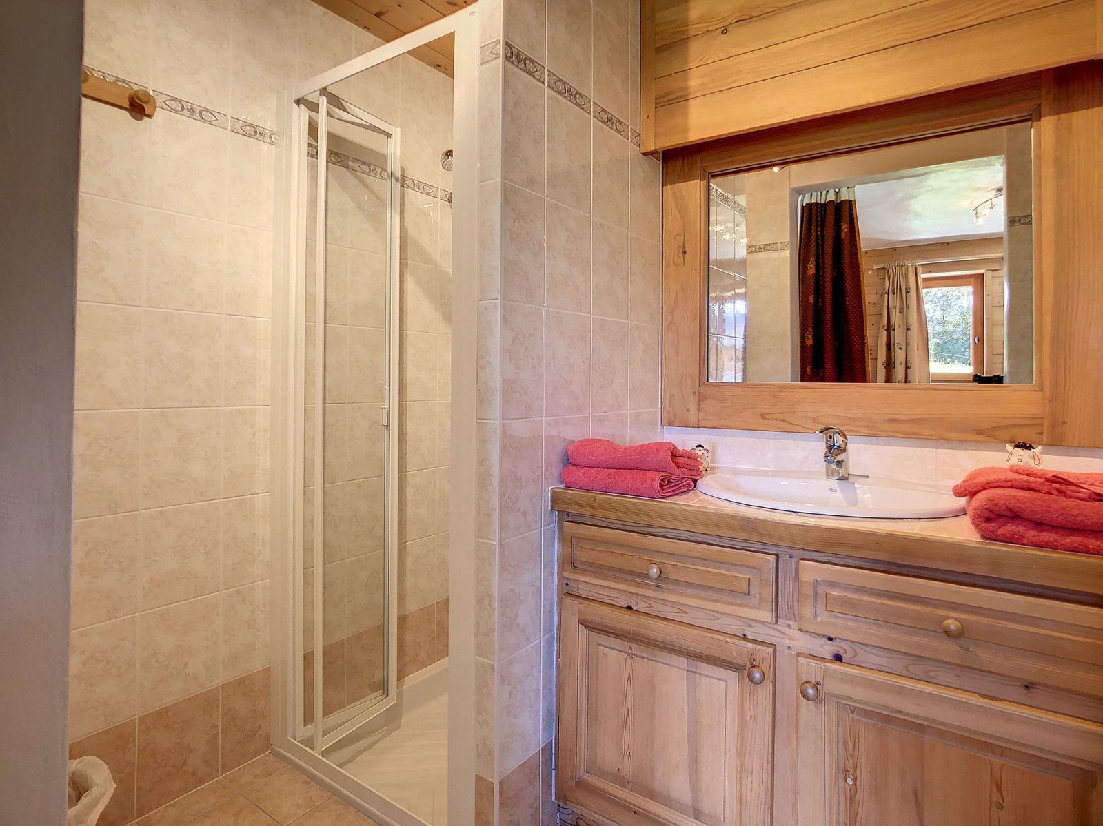 Family chalet for rent facing the Princesse slopes in Megève. – Photo 8 Family chalet for rent facing the Princesse slopes in Megève. - Photo 8