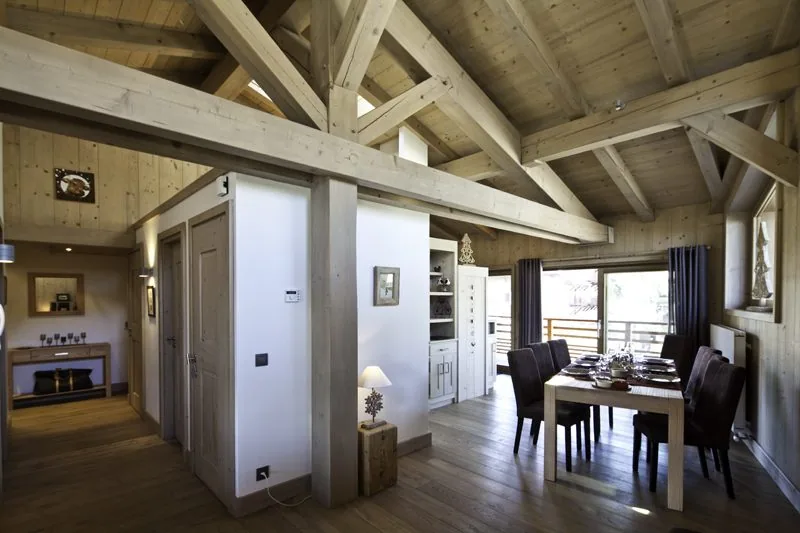 Apartment for rent on the second floor of the "Le Saint-Amour Park" residence, in the heart of Megève. - Photo 2