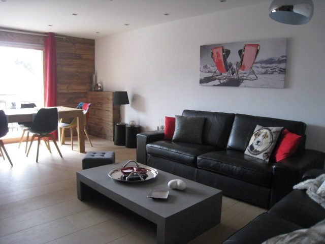 Apartment for rent in the centre of Megève. - Photo 2