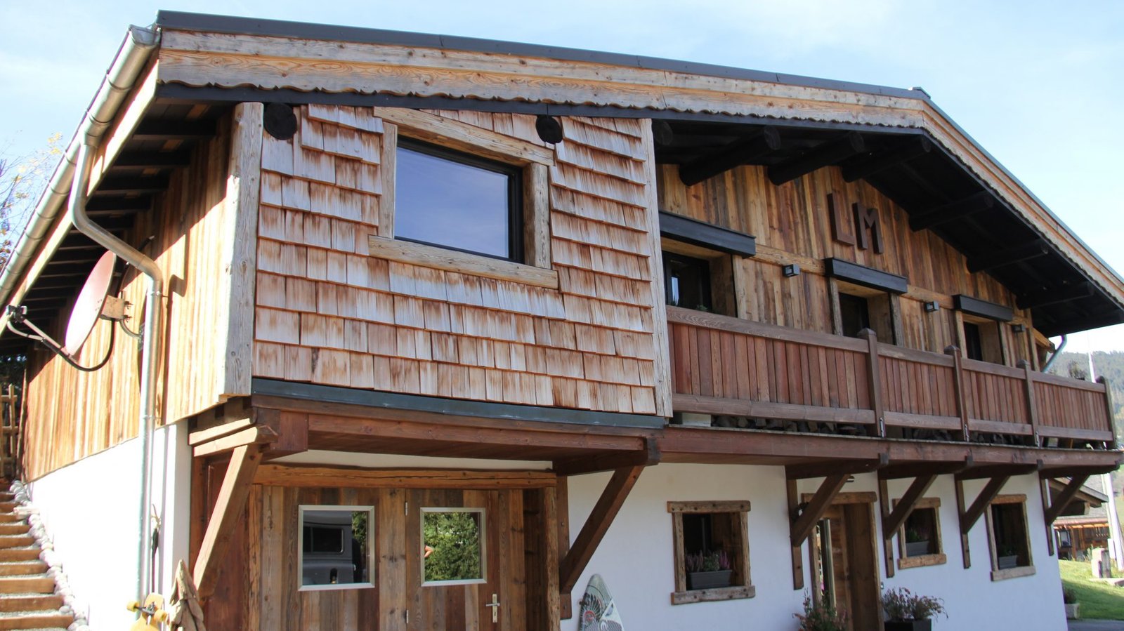Renovated chalet for rent near the slopes in Megève. – Photo 1 Renovated chalet for rent near the slopes in Megève. - Photo 1