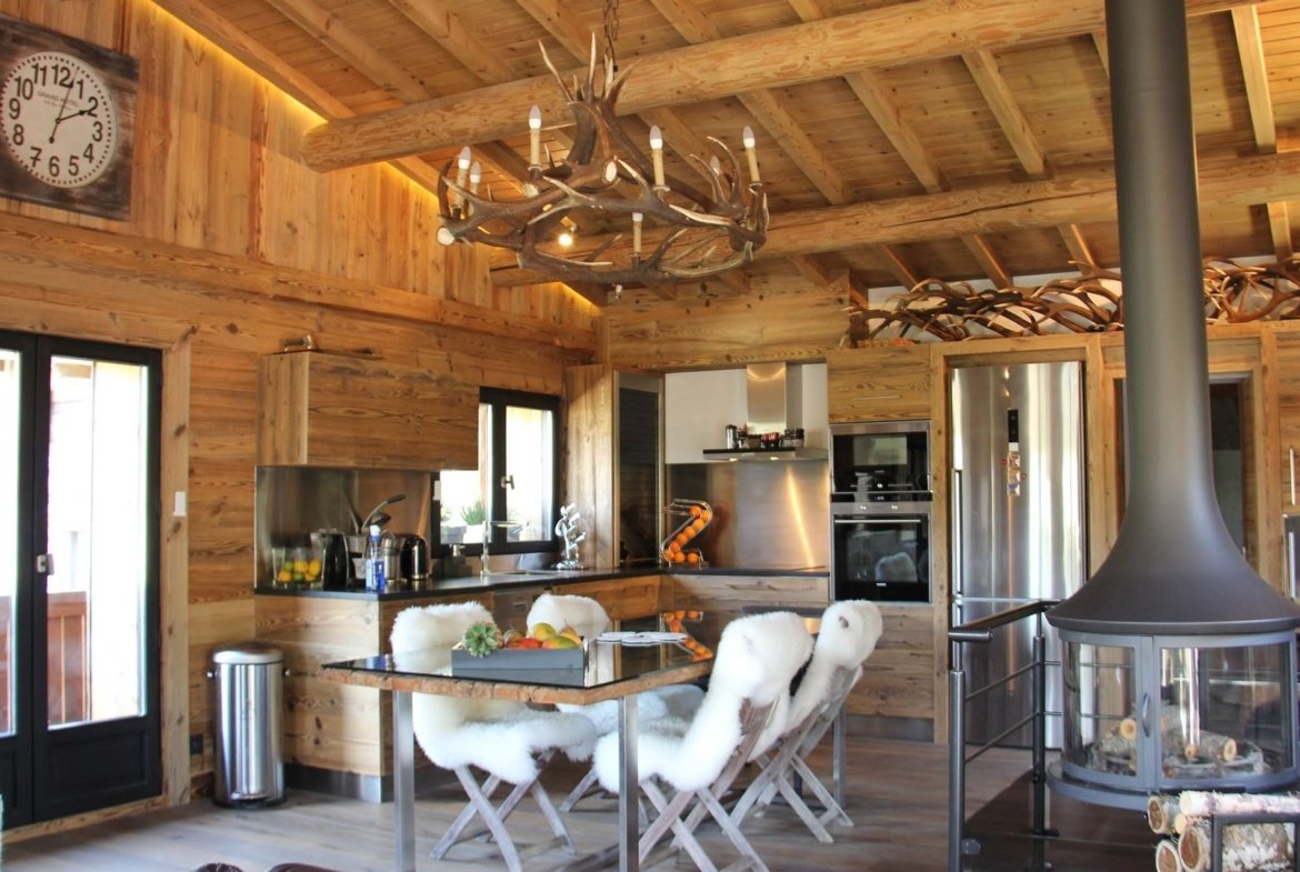 Renovated chalet for rent near the slopes in Megève. - Photo 4