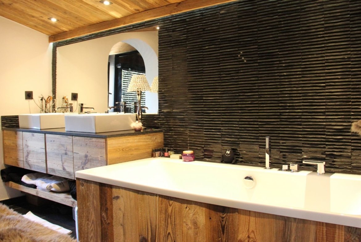 Renovated chalet for rent near the slopes in Megève. - Photo 7