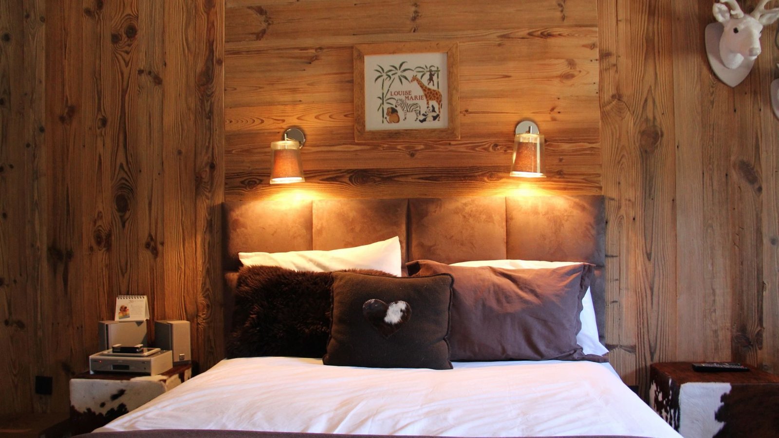 Renovated chalet for rent near the slopes in Megève. – Photo 11 Renovated chalet for rent near the slopes in Megève. - Photo 11