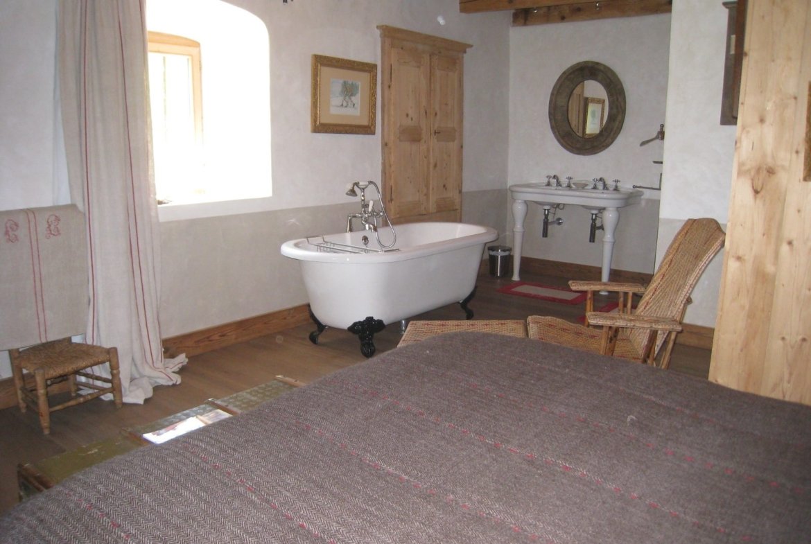 Magnificent farmhouse for rent, 10 minutes from Megève, right in the heart of the Espace Diamant. - Photo 16
