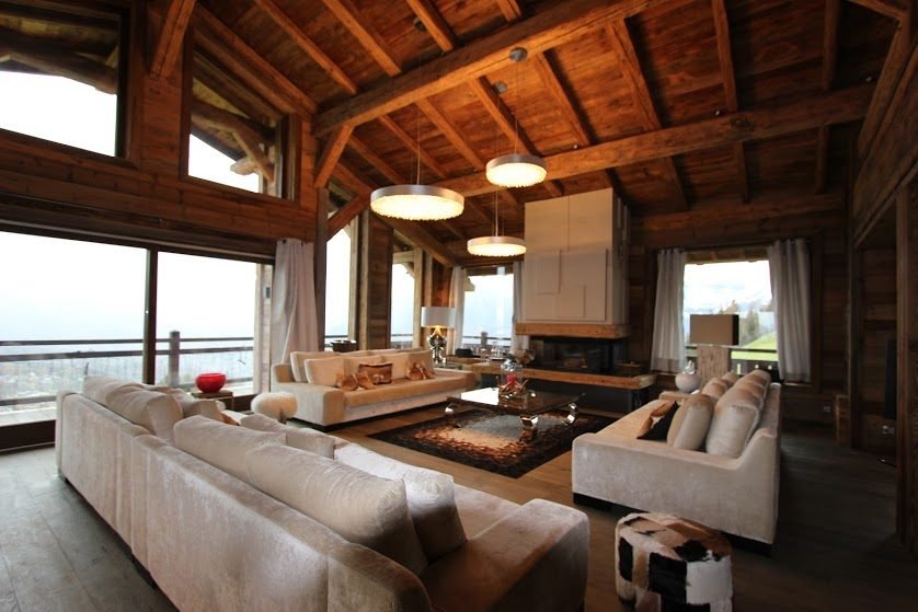 Luxurious family chalet for rent near Megève. - Photo 2