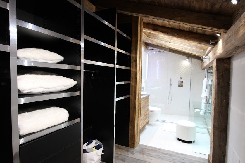 Luxurious family chalet for rent near Megève. - Photo 9