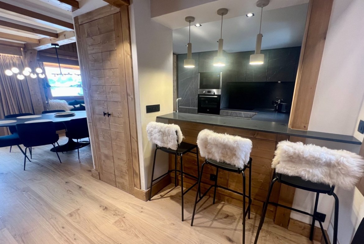 Family chalet for rent in the centre of Megève. - Photo 5