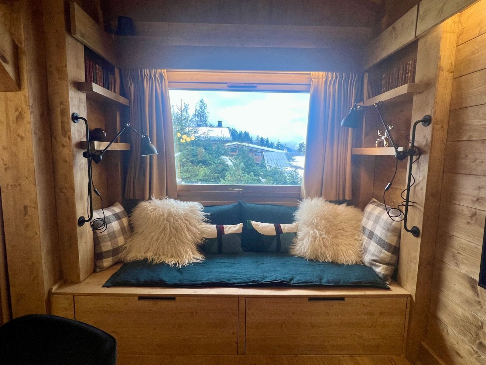 Family chalet for rent in the centre of Megève. - Photo 7