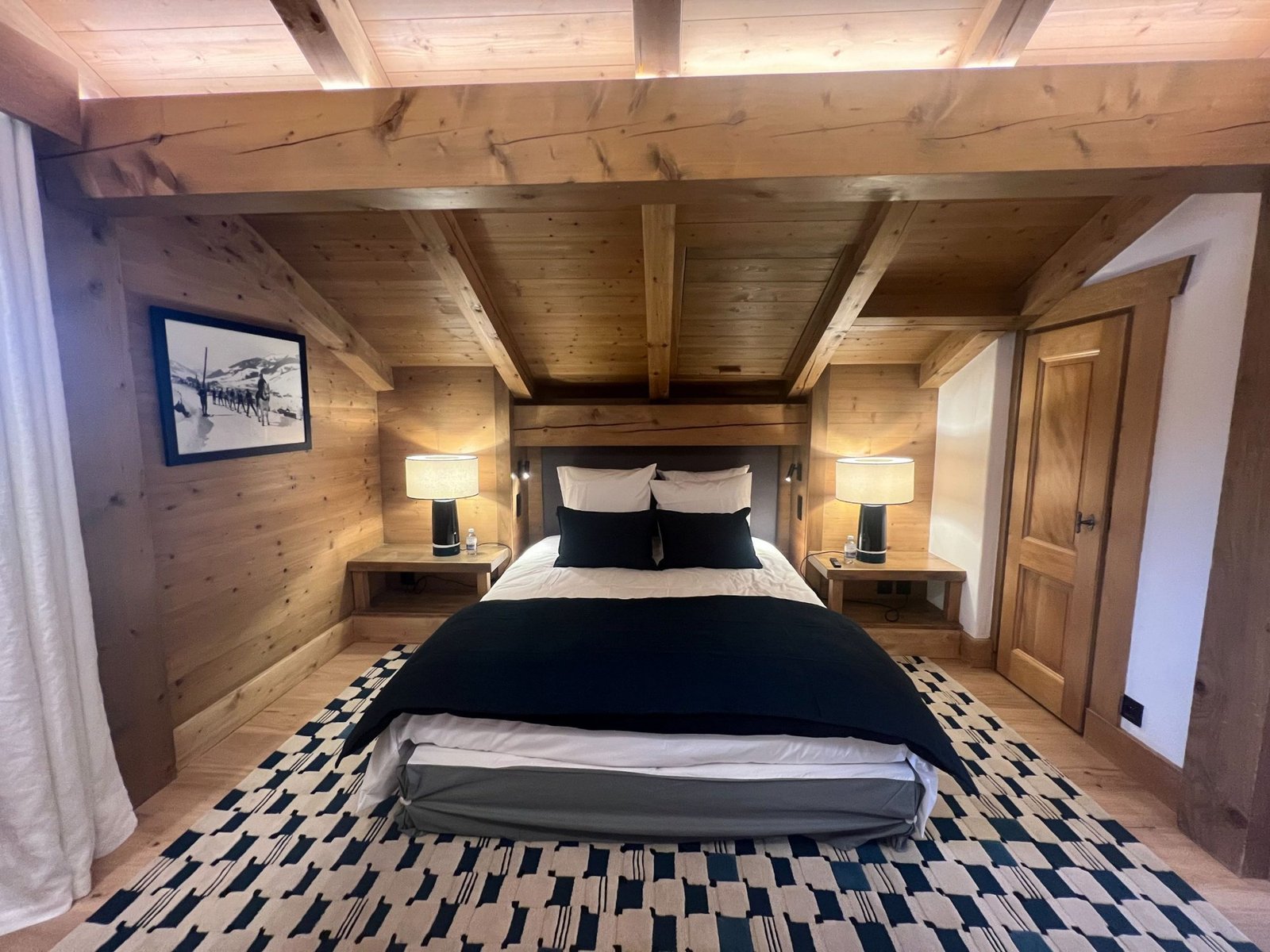 Family chalet for rent in the centre of Megève. - Photo 10