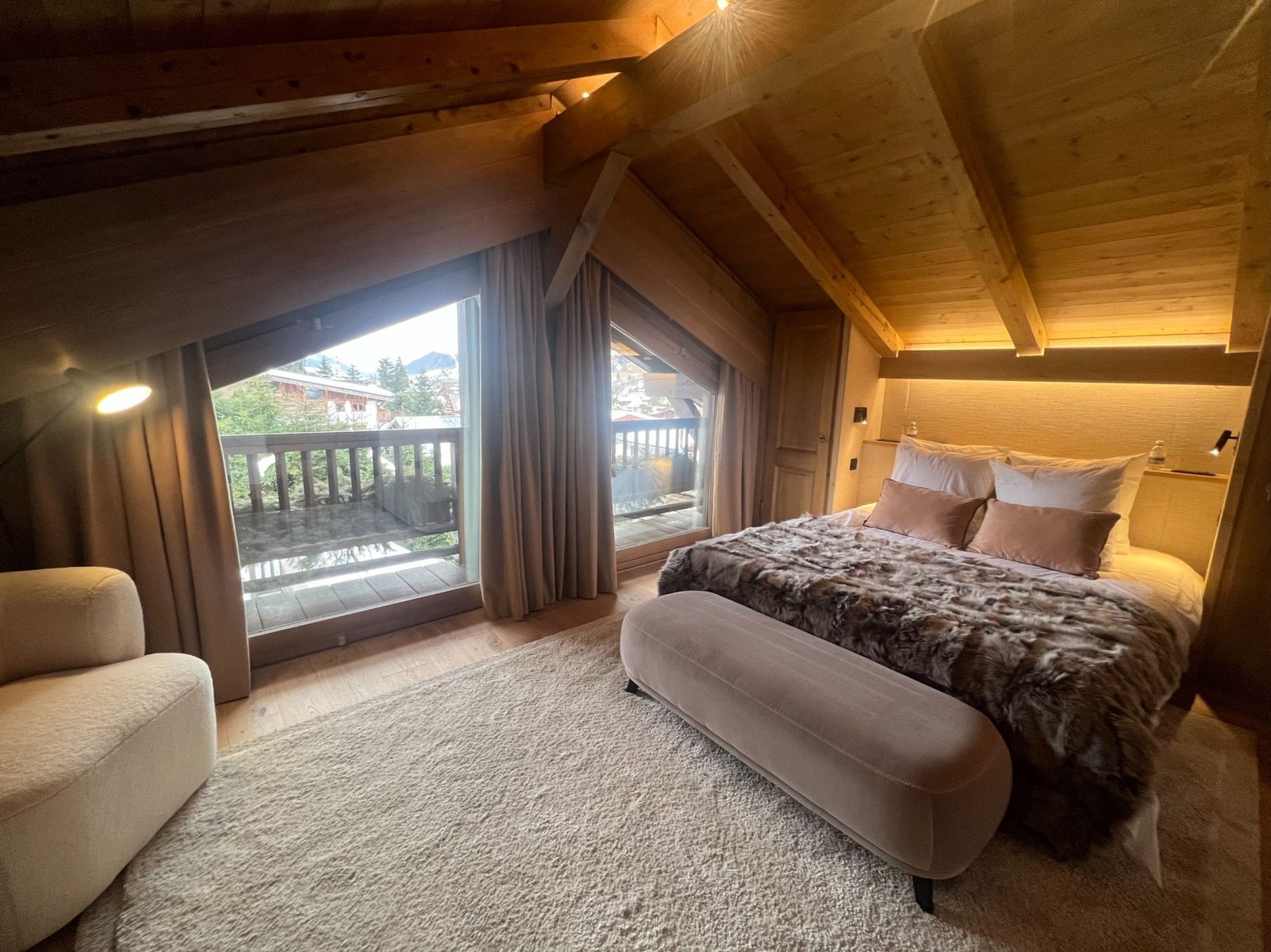 Family chalet for rent in the centre of Megève. - Photo 14