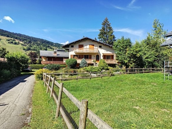 Chalet for rent right in the centre of Megève. - Photo 1