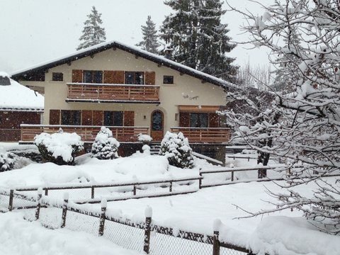 Chalet for rent right in the centre of Megève. - Photo 2