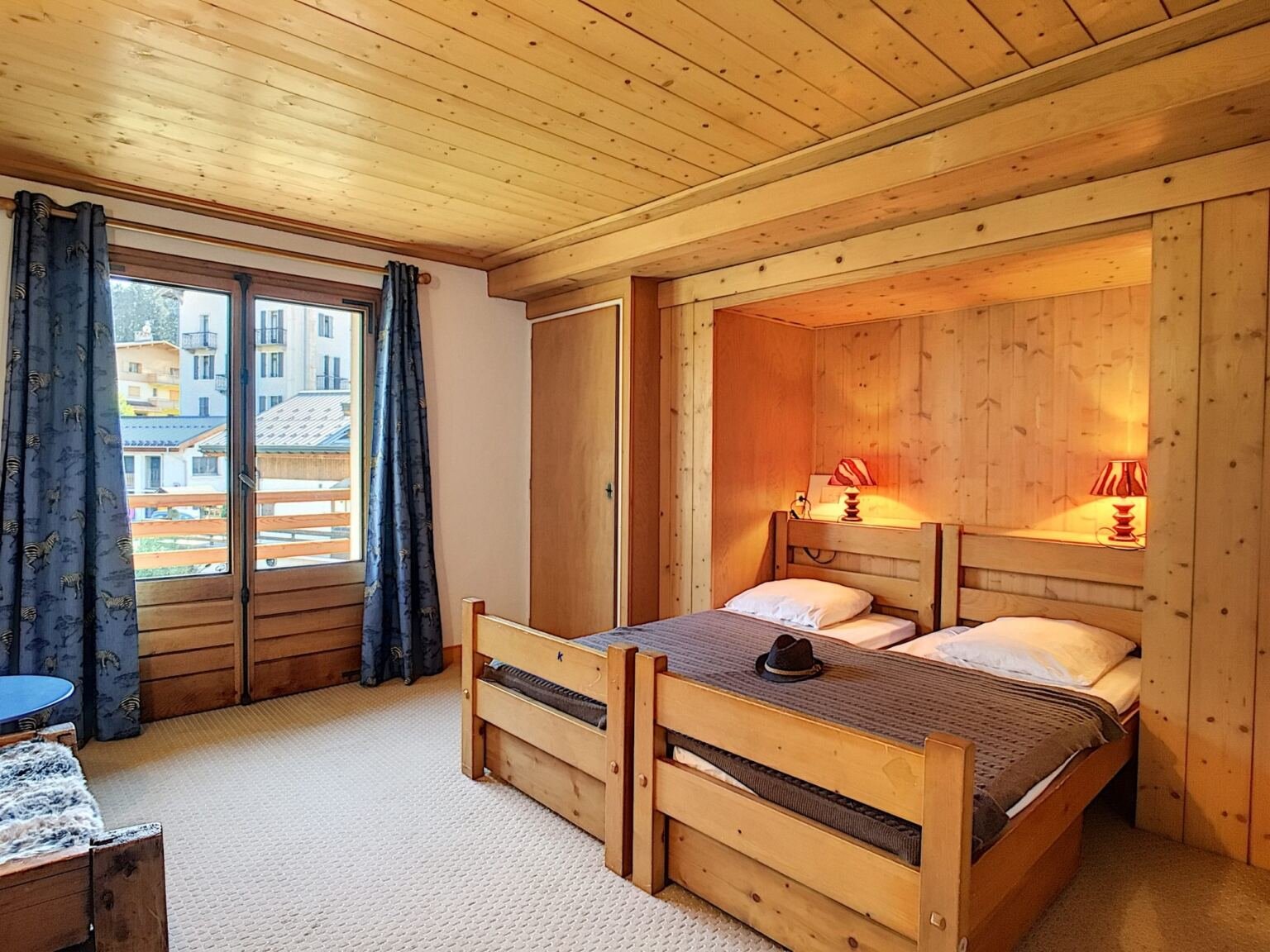 Chalet for rent right in the centre of Megève. - Photo 7