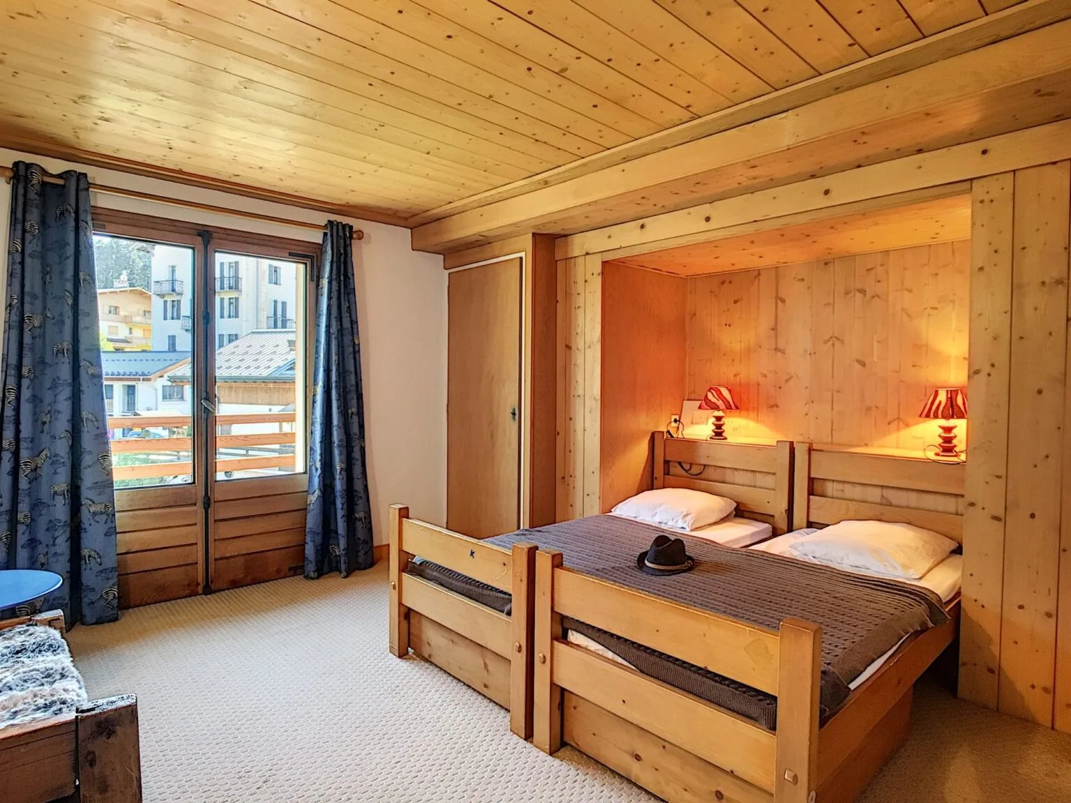 Chalet for rent right in the centre of Megève. - Photo 7