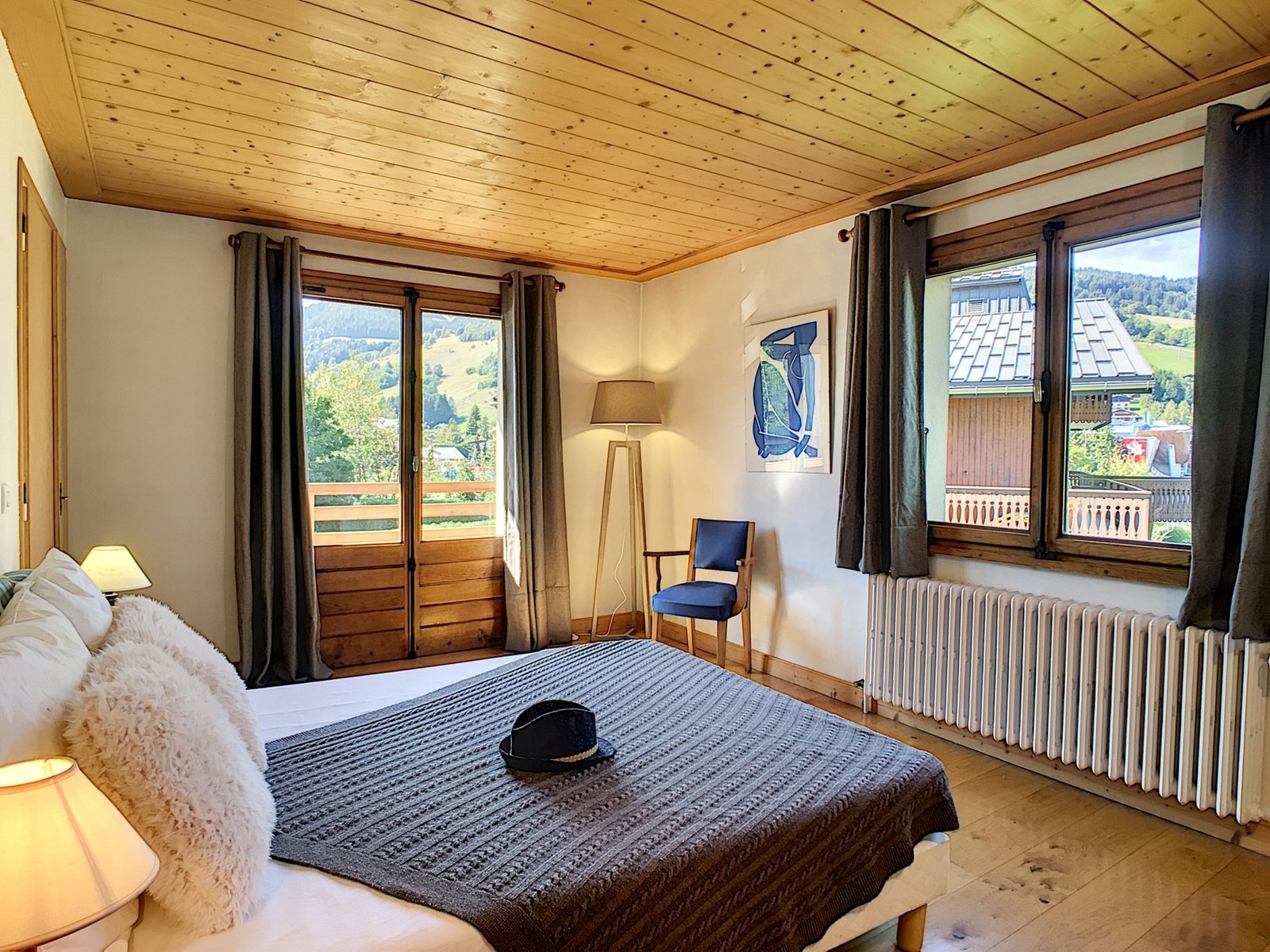 Chalet for rent right in the centre of Megève. – Photo 9 Chalet for rent right in the centre of Megève. - Photo 9
