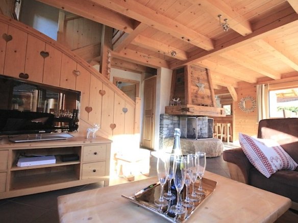 Chalet for rent for the season at Mont d'Arbois in Megève. - Photo 1
