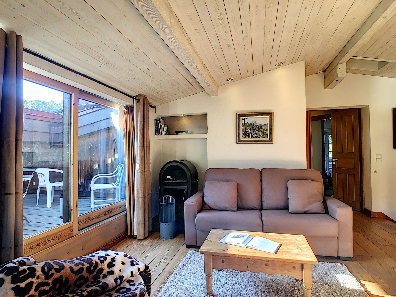 Apartment for rent 180 metres from the Princesse ski slopes, with mountain views. – Photo 2 Apartment for rent 180 metres from the Princesse ski slopes, with mountain views. - Photo 2