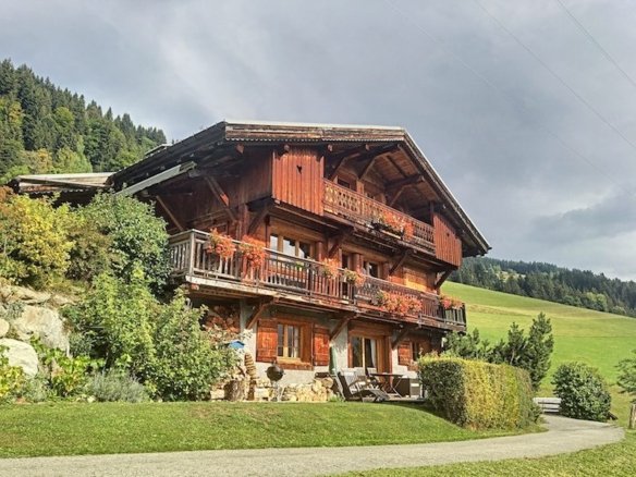 Apartment for rent on the heights of Megève with panoramic Mont Blanc views. - Photo 1
