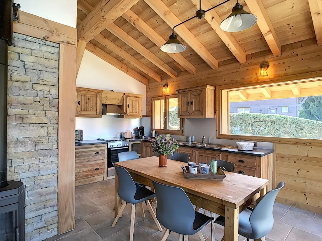 Brand-new chalet for rent in Megève, at the foot of Mont d'Arbois. - Photo 4
