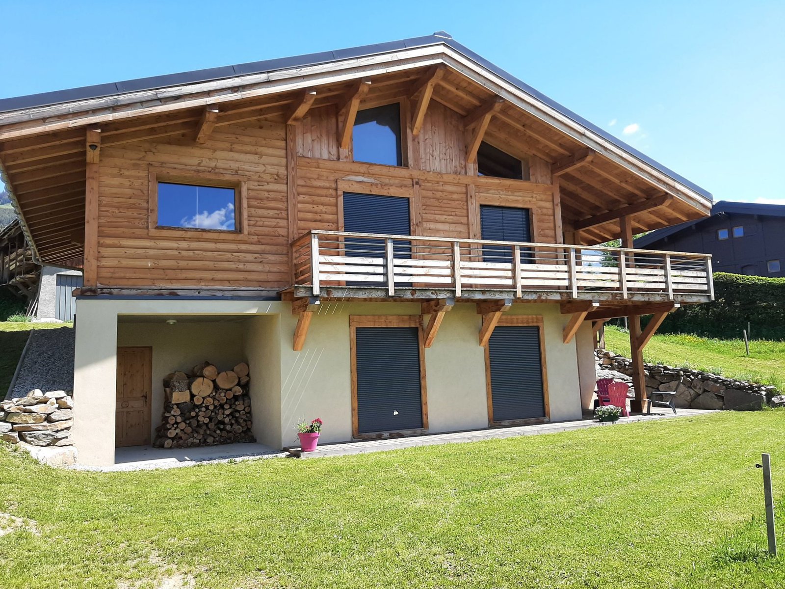 Brand-new chalet for rent in Megève, at the foot of Mont d’Arbois. – Photo 17 Brand-new chalet for rent in Megève, at the foot of Mont d'Arbois. - Photo 17