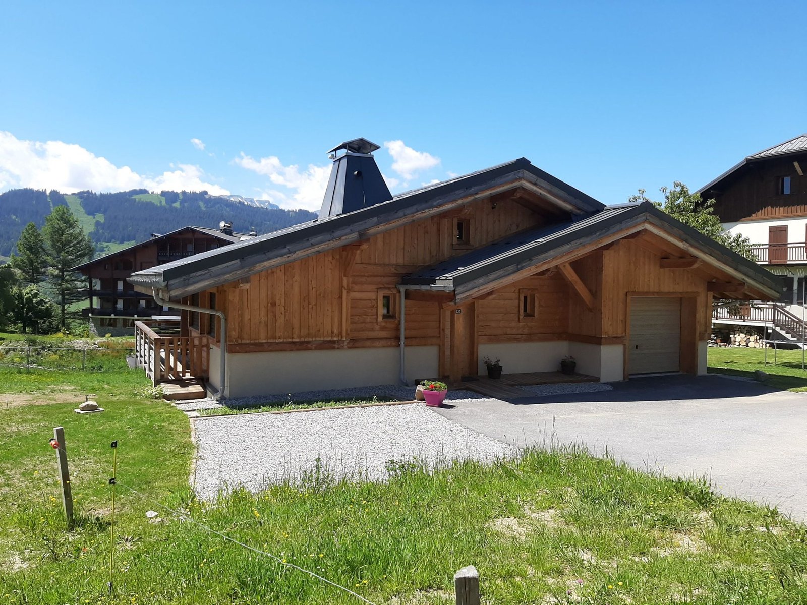Brand-new chalet for rent in Megève, at the foot of Mont d’Arbois. – Photo 18 Brand-new chalet for rent in Megève, at the foot of Mont d'Arbois. - Photo 18