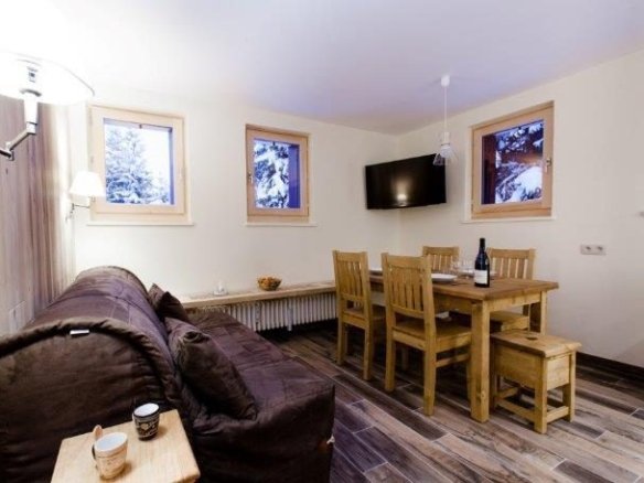 Charming, bright 2-room apartment for rent for the low season in Megève. - Photo 1