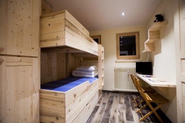 Charming, bright 2-room apartment for rent for the low season in Megève. - Photo 2