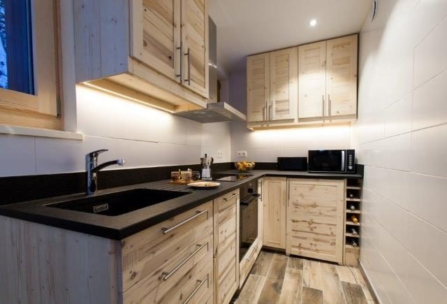 Charming, bright 2-room apartment for rent for the low season in Megève. - Photo 4