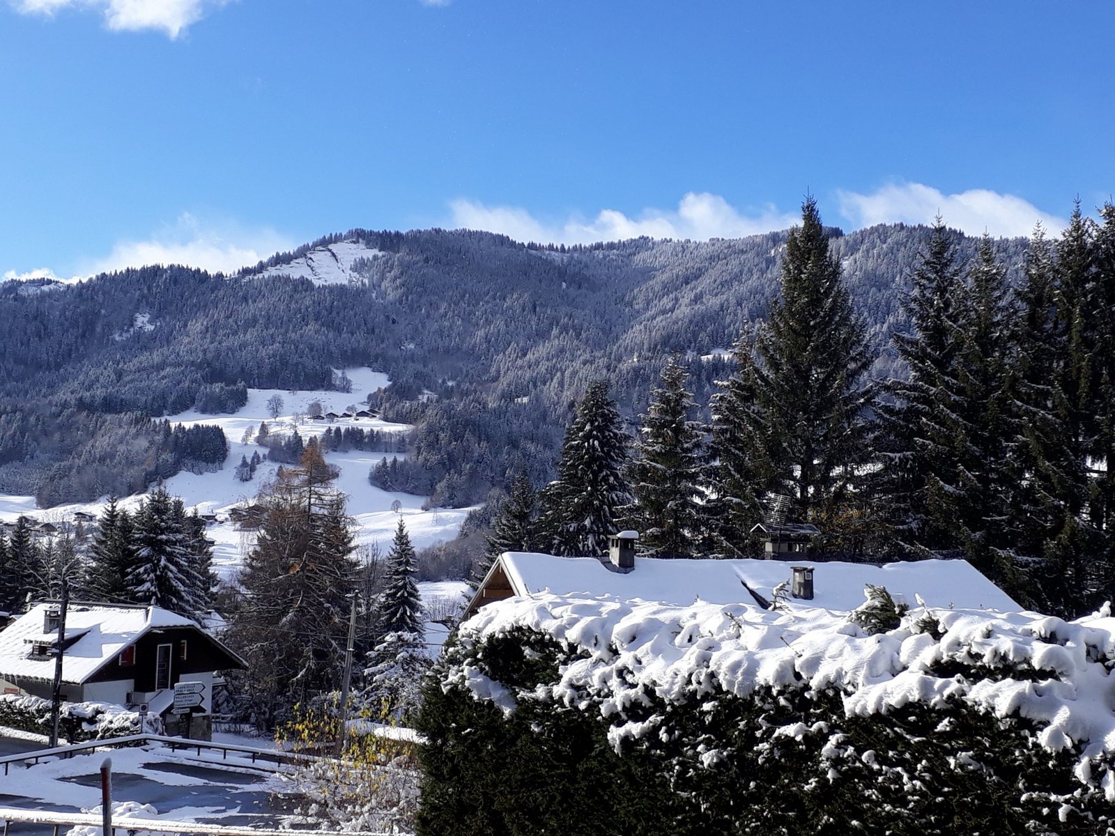 Charming, bright 2-room apartment for rent for the low season in Megève. – Photo 5 Charming, bright 2-room apartment for rent for the low season in Megève. - Photo 5