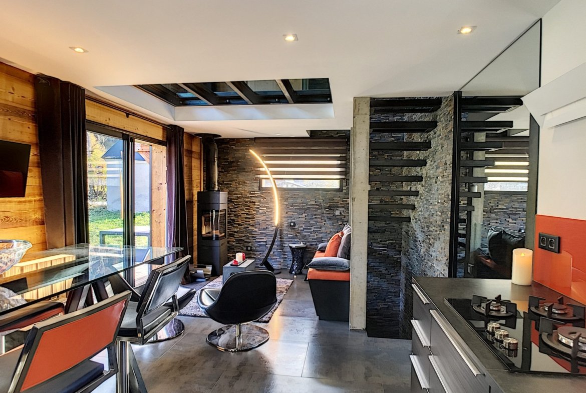 Contemporary chalet for rent for the season in Megève, Cassioz. - Photo 2
