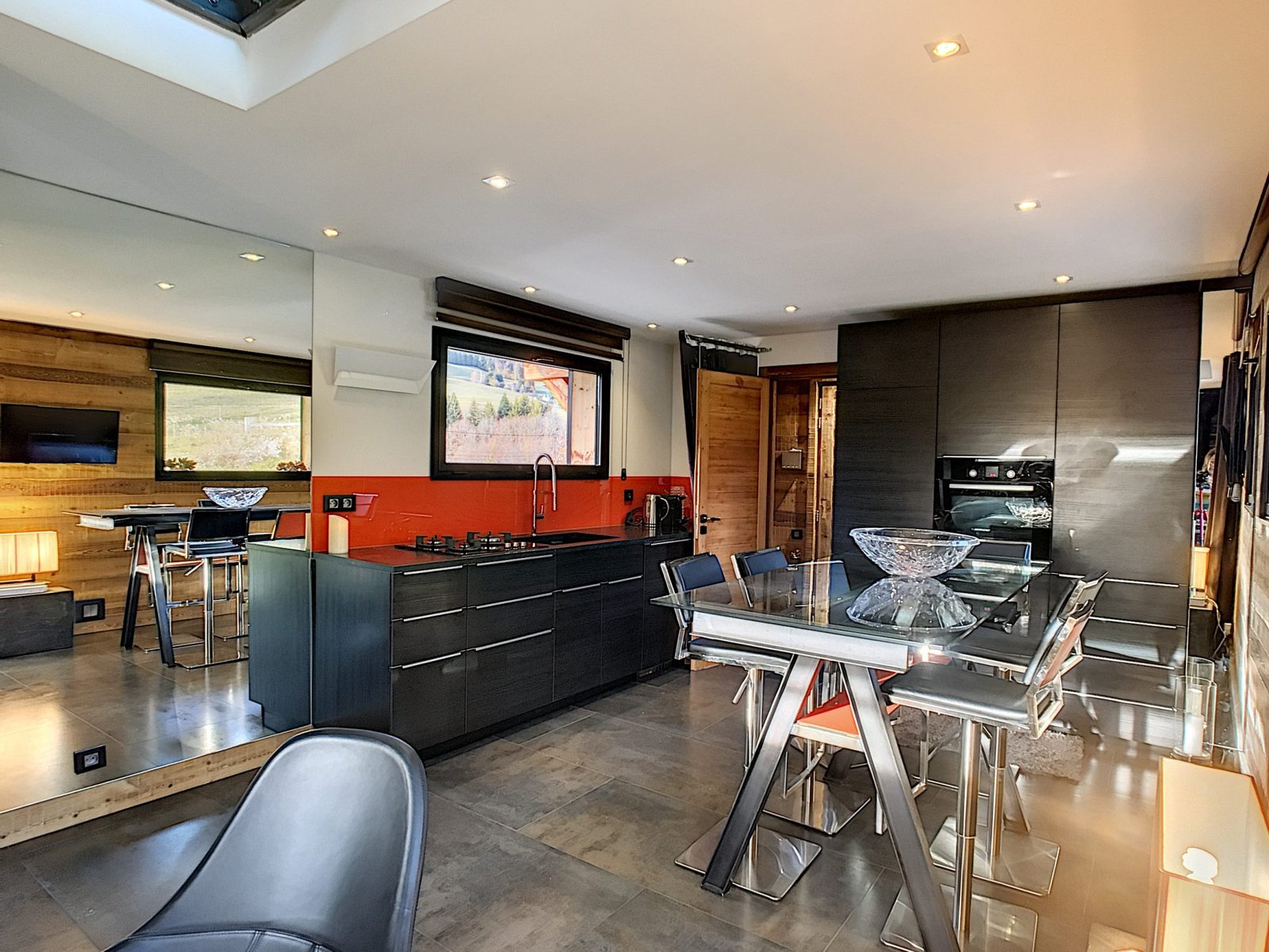 Contemporary chalet for rent for the season in Megève, Cassioz. - Photo 3