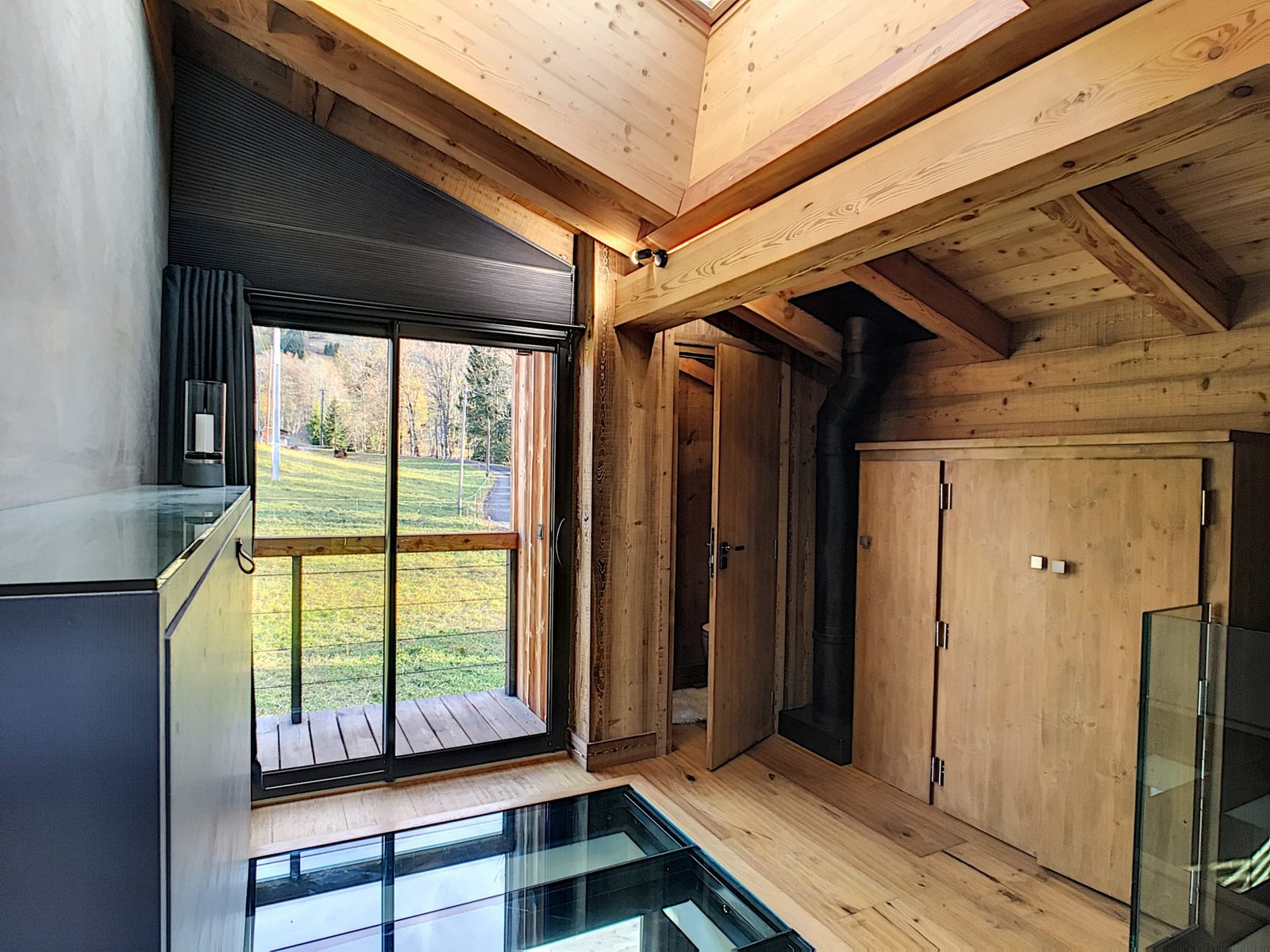 Contemporary chalet for rent for the season in Megève, Cassioz. - Photo 5