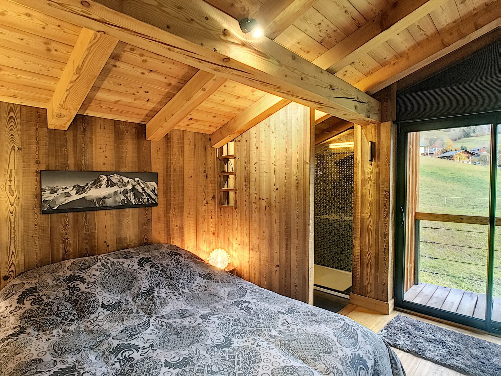 Contemporary chalet for rent for the season in Megève, Cassioz. - Photo 6