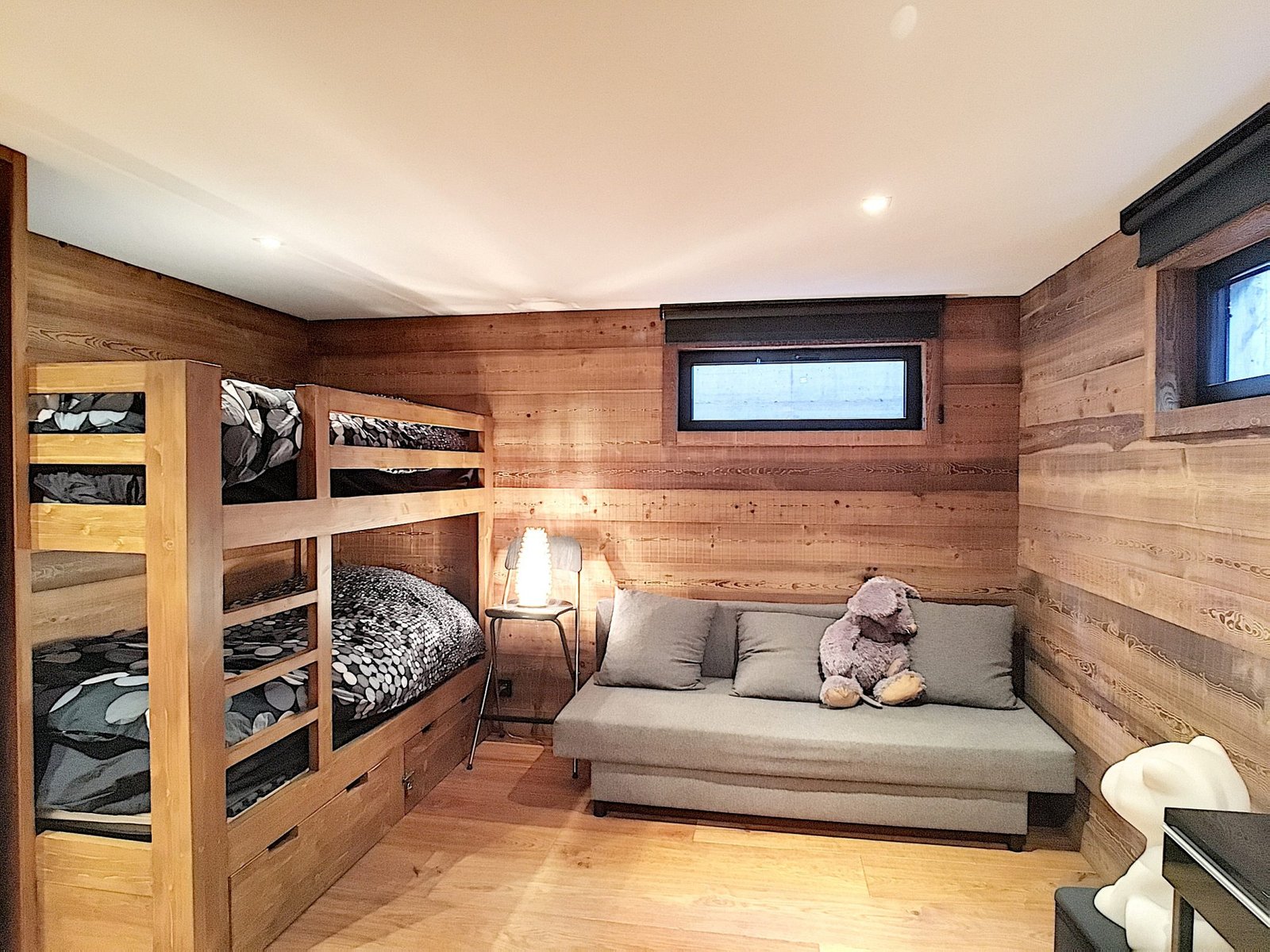Contemporary chalet for rent for the season in Megève, Cassioz. - Photo 8