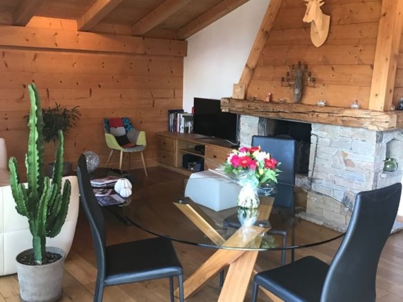 Apartment for rent in Rochebrune, Megève. - Photo 1