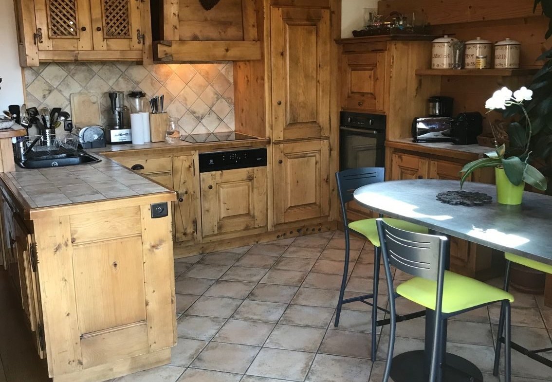 Apartment for rent in Rochebrune, Megève. - Photo 2