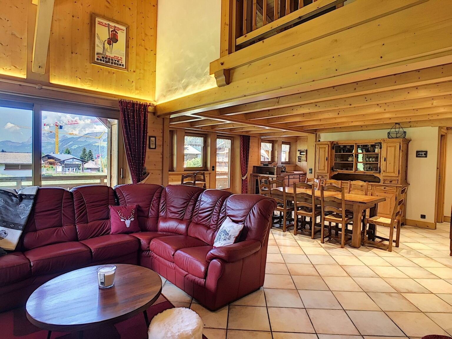 Traditional chalet for rent in Megève, at the foot of the Rochebrune slopes. - Photo 2