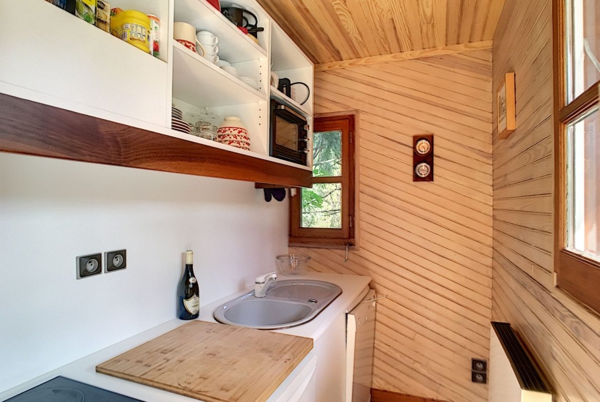 Small individual chalet for rent in the centre of Megève. - Photo 5