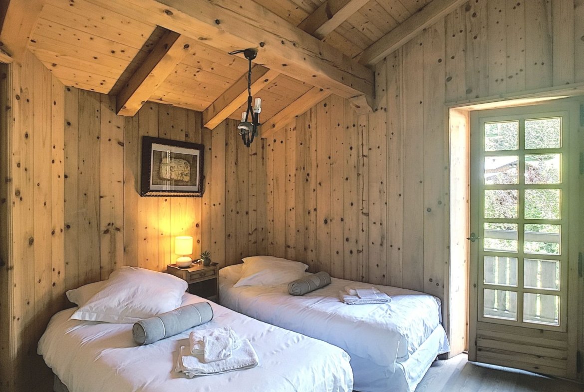 Large chalet for rent for the season between Megève and Demi-Quartier. - Photo 8