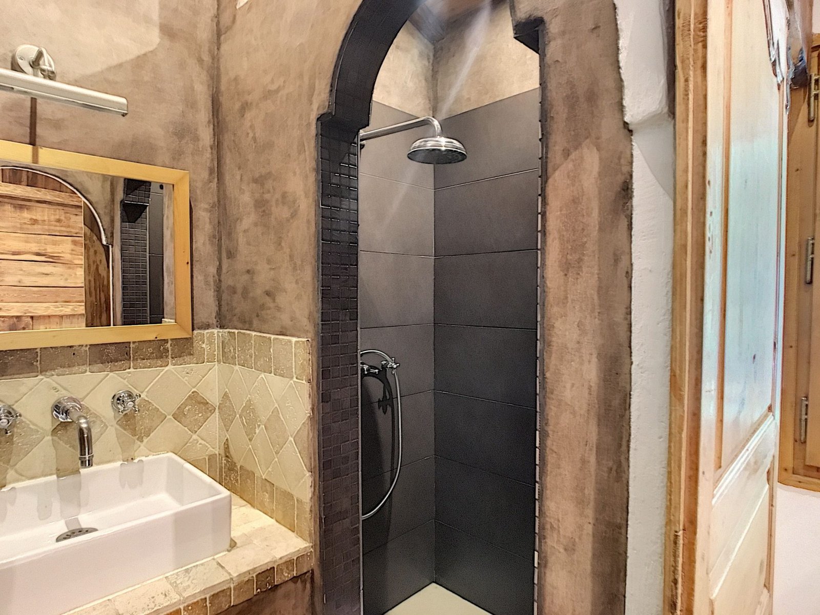 Chalet for rent in the centre of Megève. – Photo 8 Chalet for rent in the centre of Megève. - Photo 8