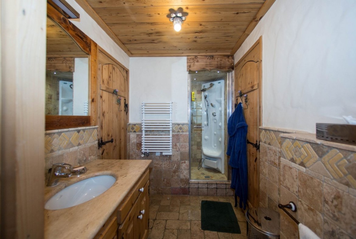 Family chalet for rent in the centre of Megève. - Photo 16