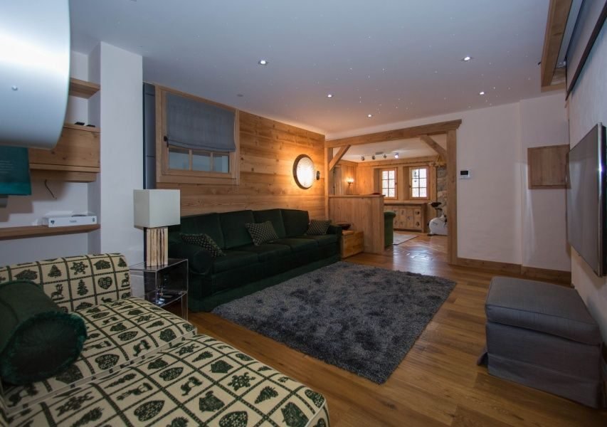 Family chalet for rent in the centre of Megève. - Photo 17