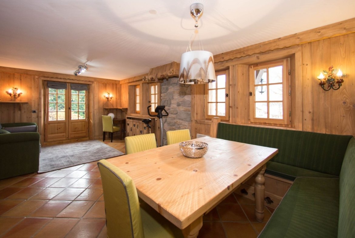 Family chalet for rent in the centre of Megève. - Photo 18