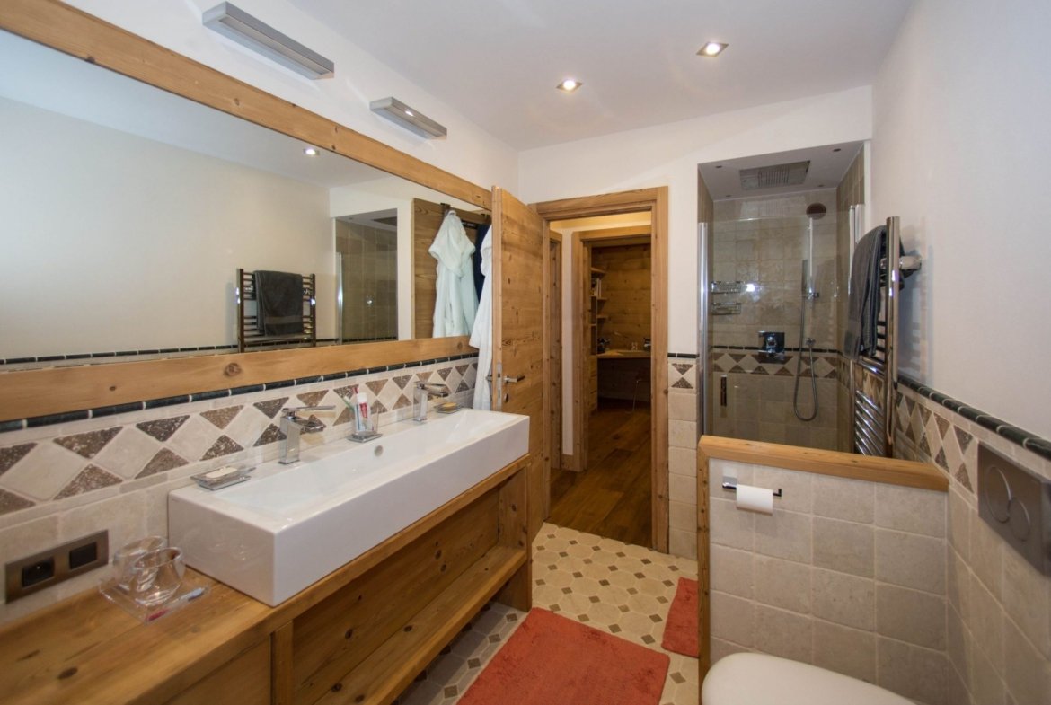 Family chalet for rent in the centre of Megève. - Photo 21