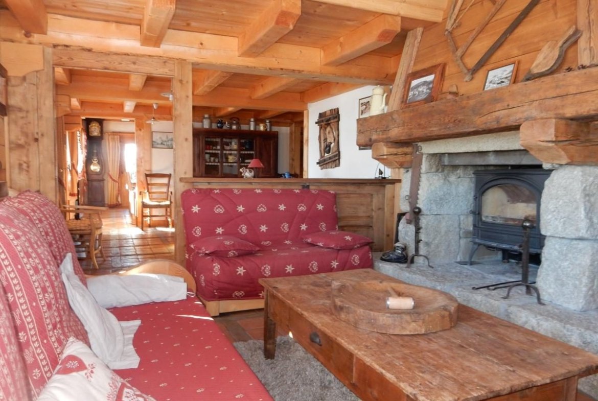 Family chalet for rent on the heights of Megève. - Photo 2