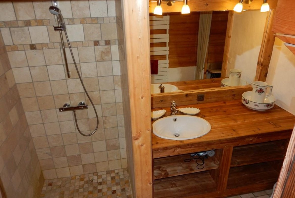 Family chalet for rent on the heights of Megève. - Photo 10